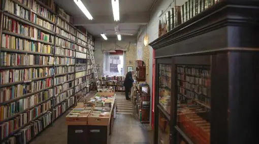 Interior de la librería Boteros