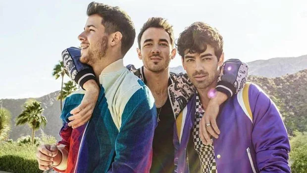 Jonas Brothers, los peligros de una pubertad en el estrellato