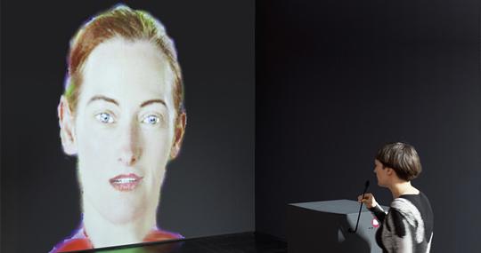 La actriz Tilda Swinton pone cara a la obra de Lynn Hershman