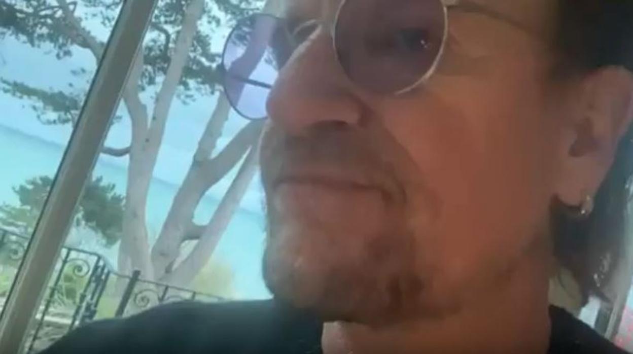 Fotograma del vídeo que colgó Bono en Istagram y Facebook