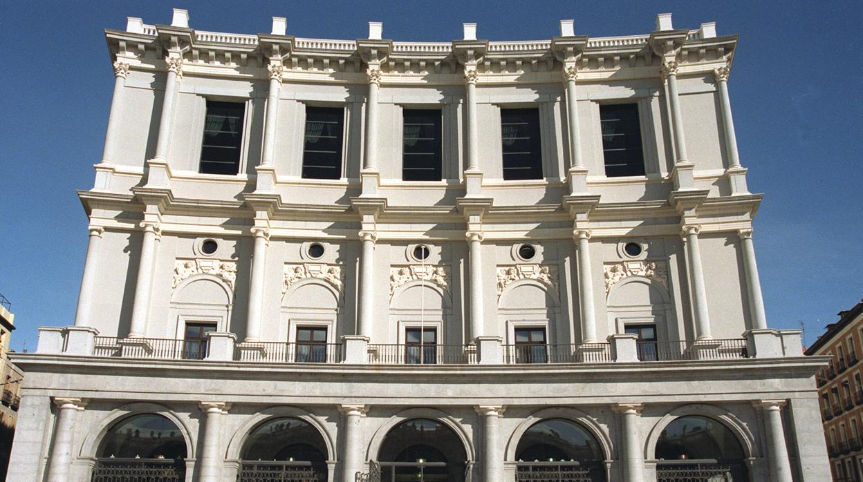 Fachada del Teatro Real