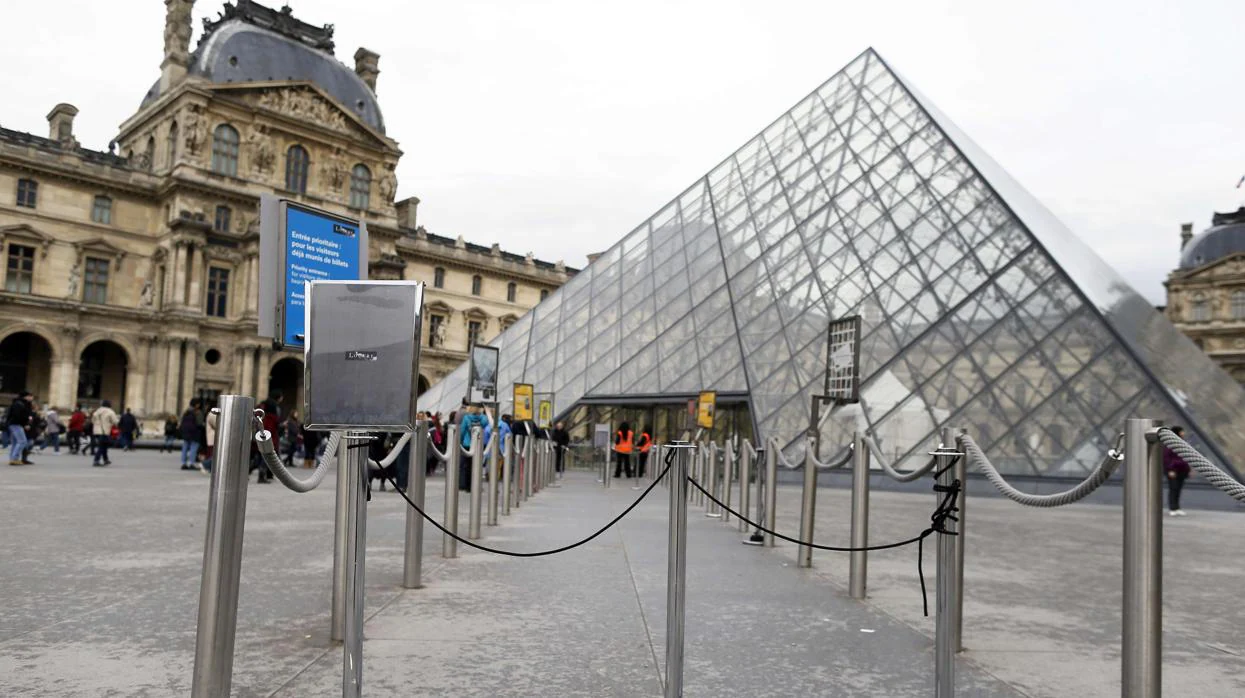 El Louvre, pese a sus cierres por huelga, siguió siendo el museo más visitado del mundo en 2019, con 9,6 millones de personas