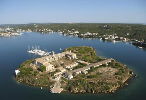 Vista aérea de la Isla del Rey en Menorca