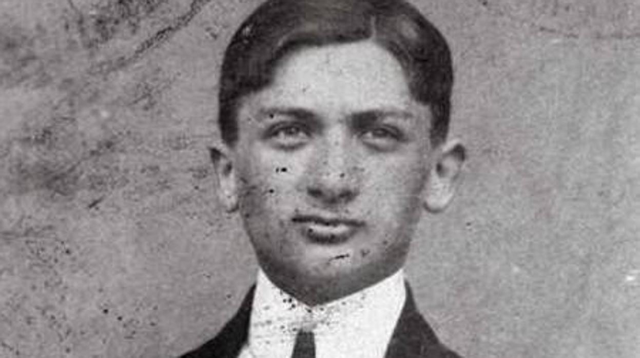 Retrato de juventud de Joseph Roth