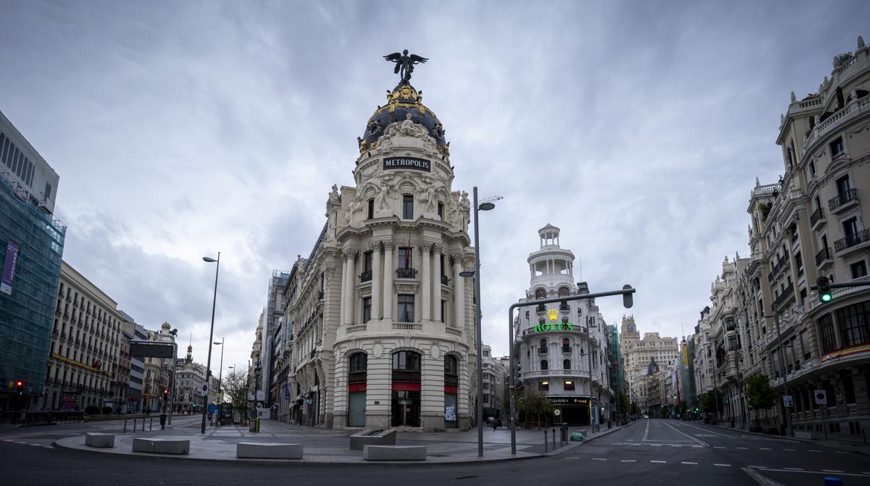 La confluencia entre Alcalá y Gran Vía, desierta