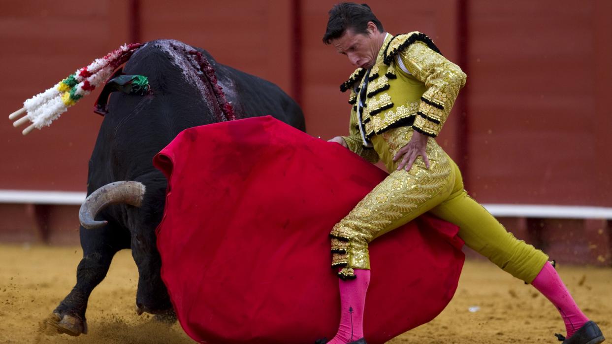 El diestro riojano será el primer en lidiar dos toros de «El Pilar» el próximo viernes