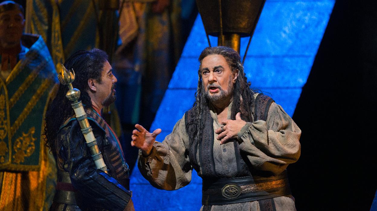 Plácido Domingo, en una escena de «Nabucco»