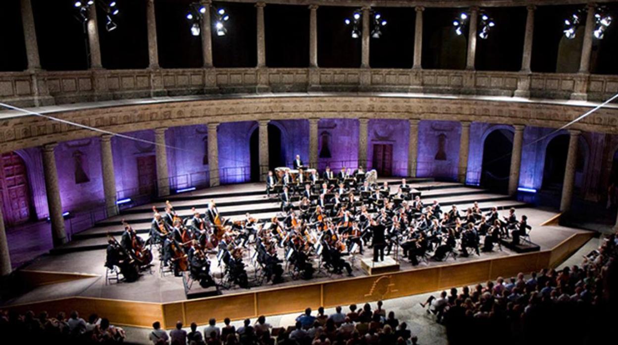 Un concierto en el Palacio de Carlos V de Granada