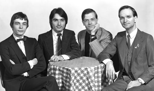 Kraftwerk en Nueva York (1975). De izquierda a derecha, Karl Bartos, Wolfgang Flür, Ralf Hütter y Florian Schneider