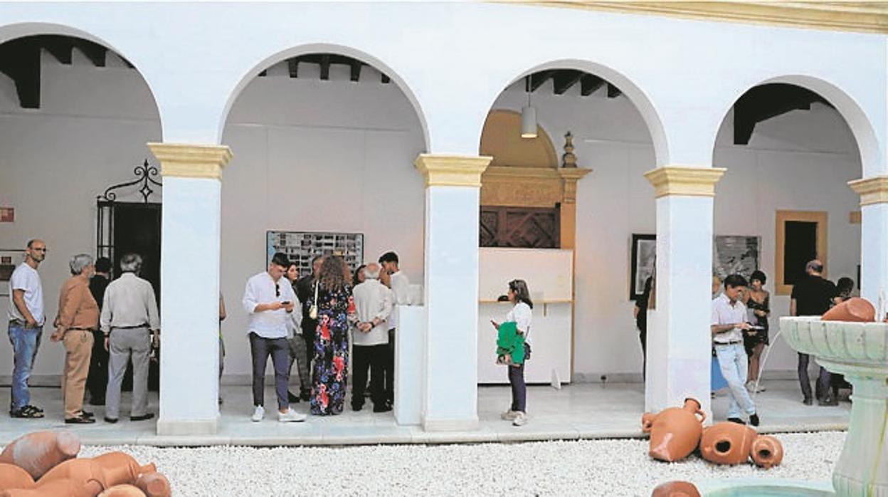 Muestra en la sede de la Fundacíón Valentín de Madariaga de Sevilla