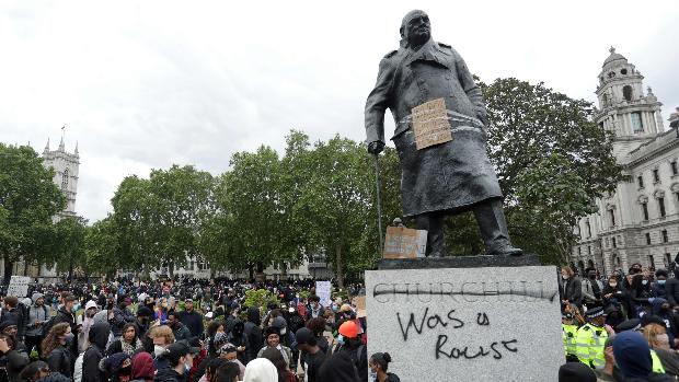 Antirracistas o iconoclastas: por qué la ira contra las estatuas de Churchill, Colston y Leopoldo II