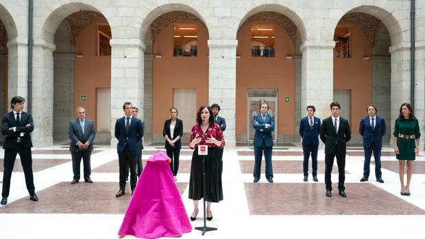 La Comunidad de Madrid quiere celebrar la Feria de Otoño y una corrida en homenaje a los sanitarios