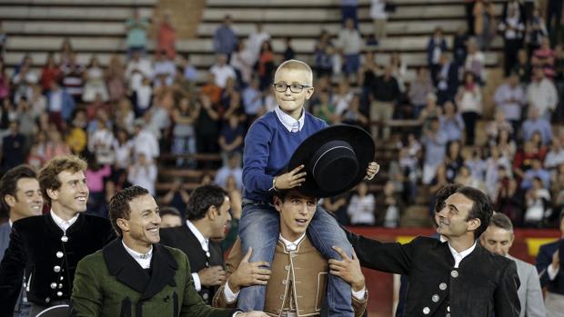 Revocada la absolución de los tuiteros que desearon la muerte al niño torero