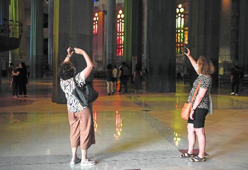 Primeros visitantes de la Sagrada Familia