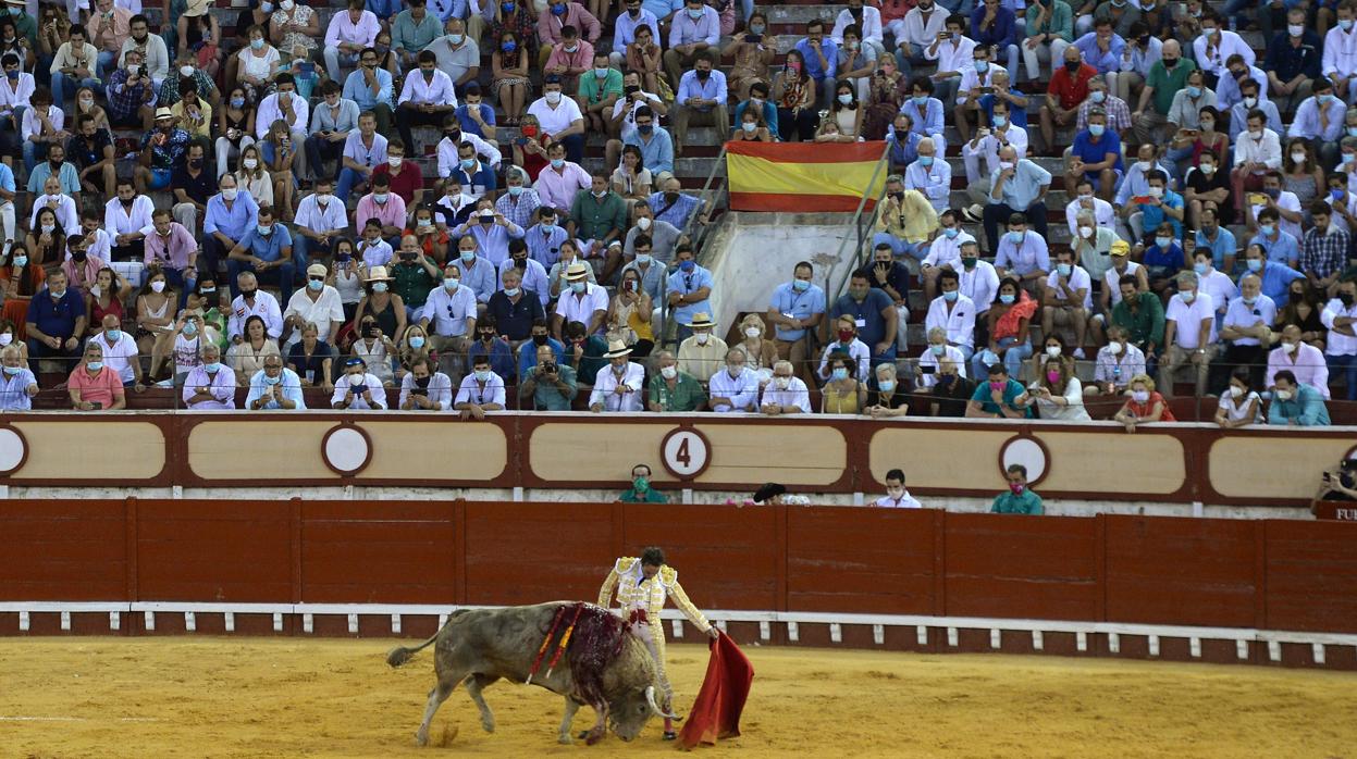 Enrique Ponce, ayer jueves en la plaza de El Puerto de Santa María