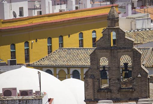 Espadaña de Santa Inés