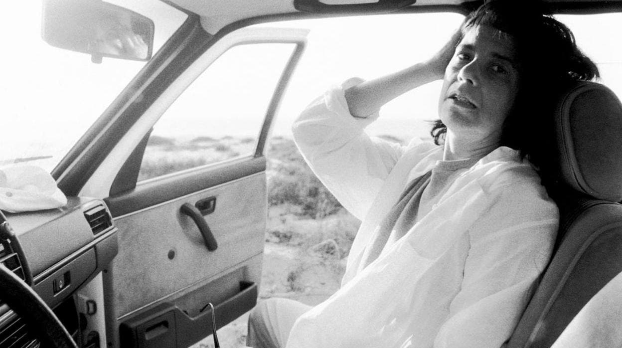 Susan Sontag fotografiada en México en 1989
