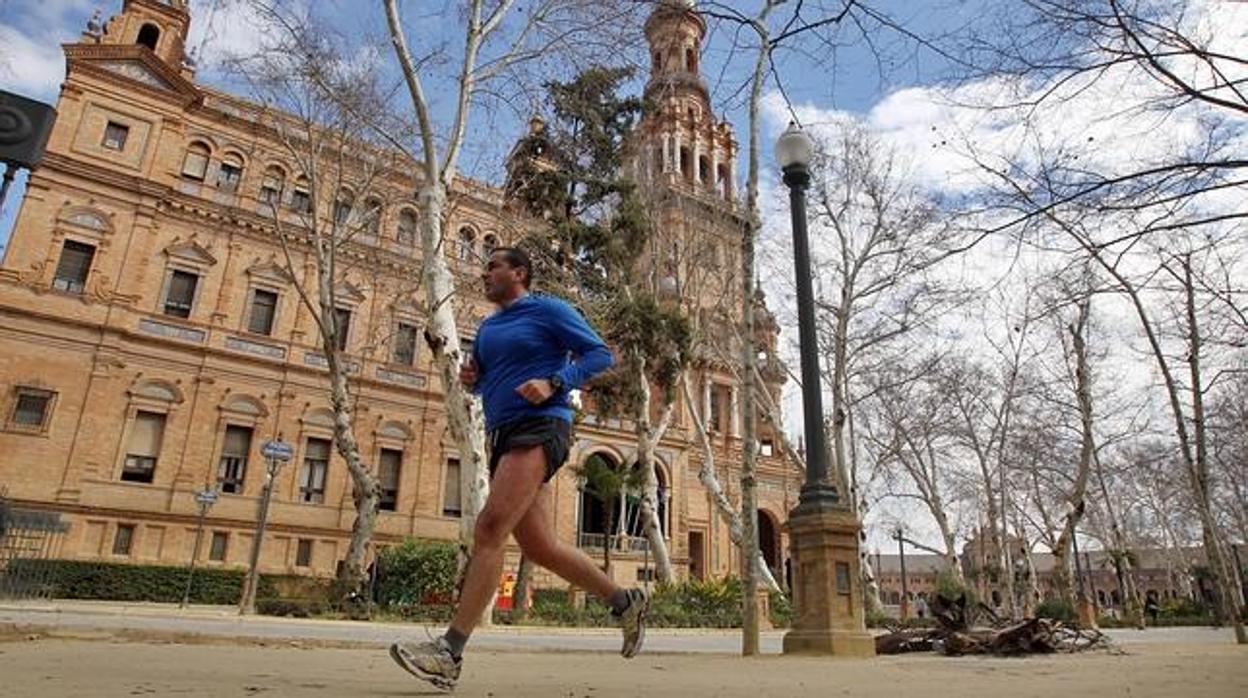 Corredor frente a la Plaza de España