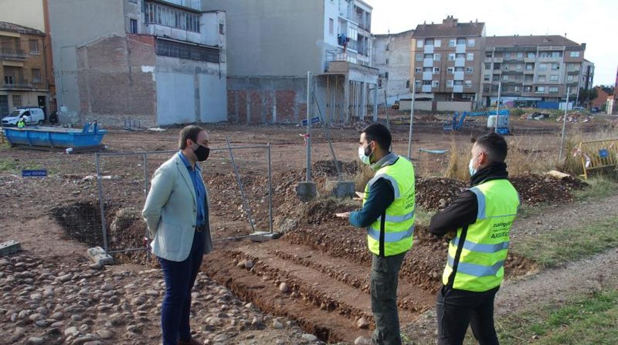 Encuentran un tramo de la antigua Calzada Romana del Ebro en un barrio de Logroño