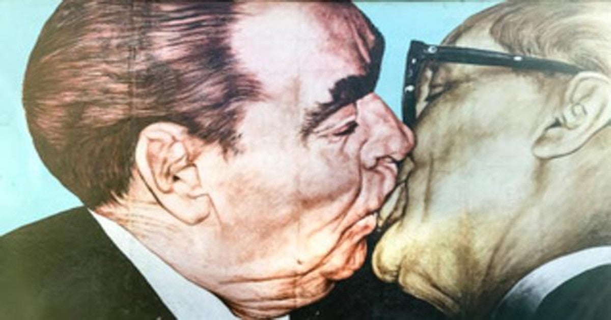 Beso fraternal entre Leonid Brezhnev y Erich Honecker, de Dmitri Wladimirowitsch