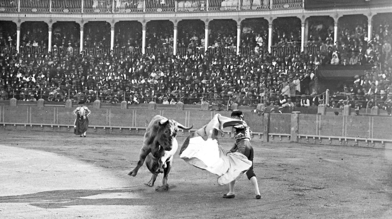 Joselito, con una corrida de Veragua en Zaragoza en 1913