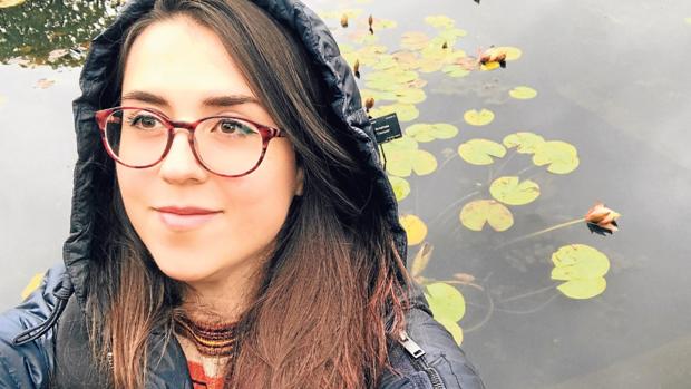 Alba Cid gana el premio Nacional de Poesía Joven Miguel Hernández por su obra «Atlas»