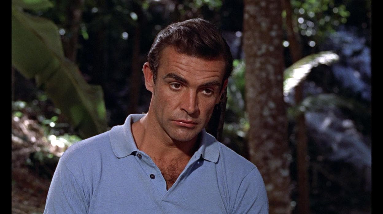Sean Connery, caracterizado como James Bond en "Agente 007 contra el Dr. No"