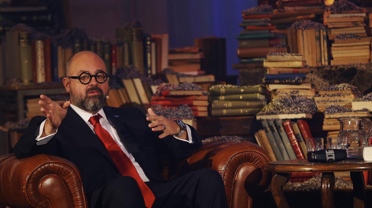 Carlos Ruiz Zafón, durante la presentación de una de sus novelas