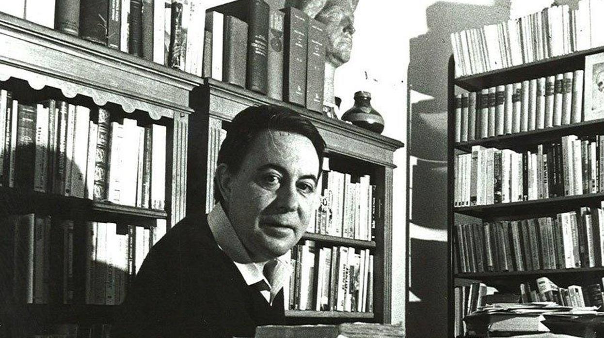 Claudio Rodríguez (1934-1999) en su estudio