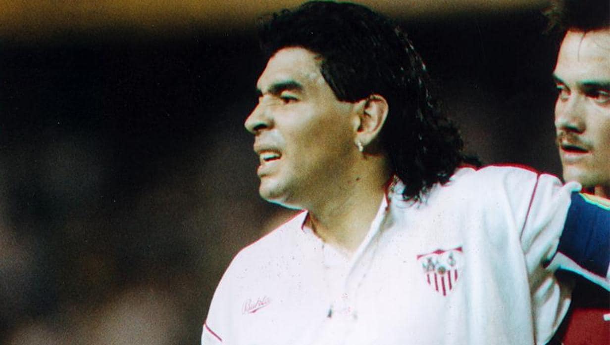 Espartaco fue el casero de Maradona durante su etapa en el Sevilla: «Solo me pidió una barbacoa más grande»