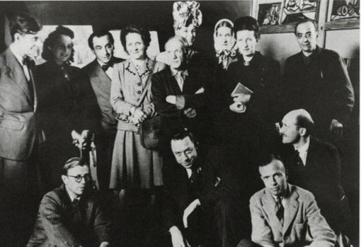 Camus, con Pablo Picasso, Simone De Beauvoir, Brassai, Cecile Eluard, Jacques Lacan, Pierre Reverdy y Jean Paul Sartre