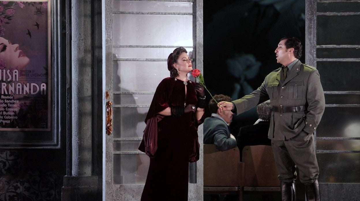 Rocío Ignacio y Jorge de León, en una escena de "Luisa Fernanda"