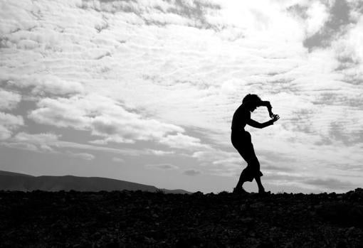 «Still» del vídeo «Seres equívocos» (2020)