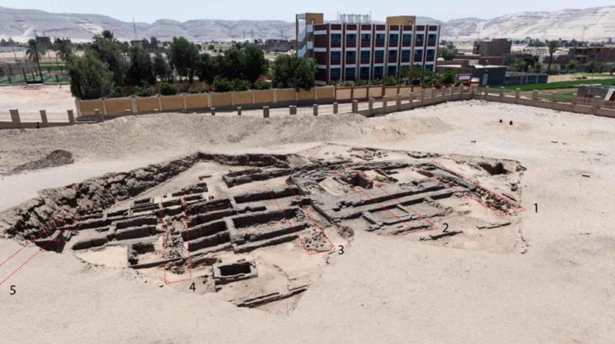 La fábrica de cerveza descubierta en el yacimiento arqueológico de Abydos, en Egipto