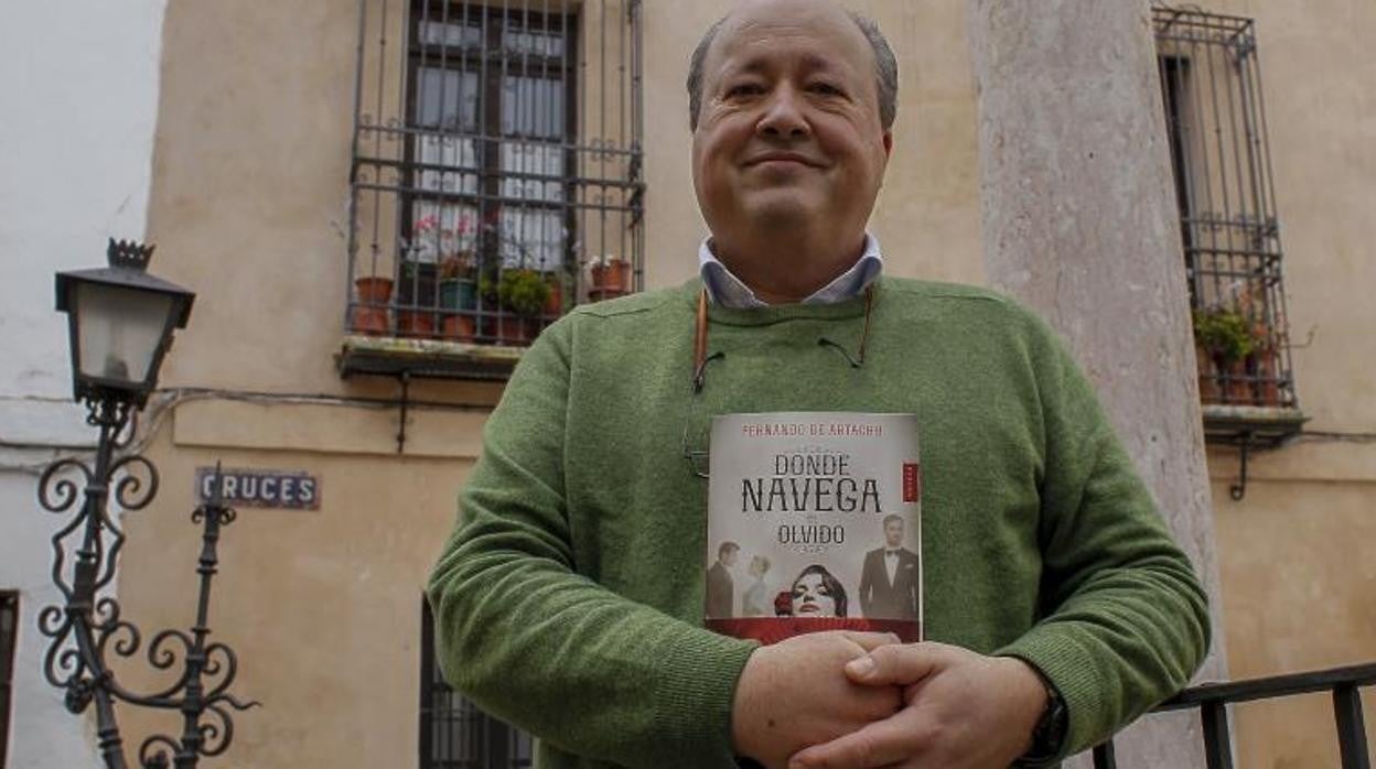 Fernando de Artacho bucea en los ‘felices años veinte’ en ‘Donde navega el olvido’