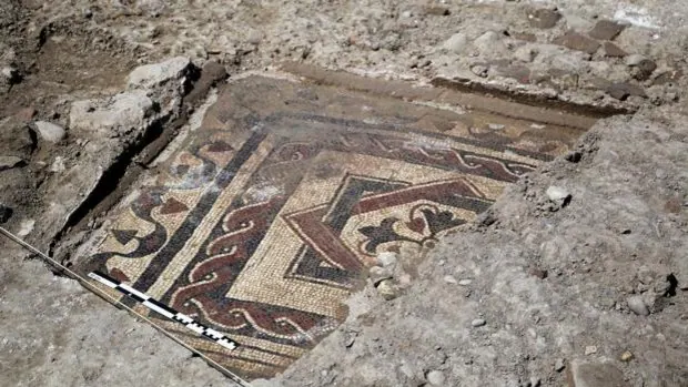 Descubren en Peralta el mayor mosaico romano de Navarra