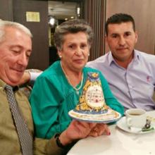 El picador Iván García Marugán, con sus padres