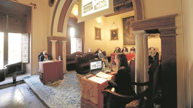 Un libro analiza la actividad de los hermanos Álvarez Quintero en la RAE