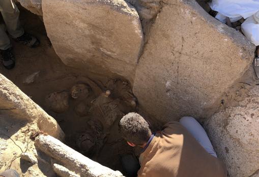 Detalle del corredor de la tumba megalítica