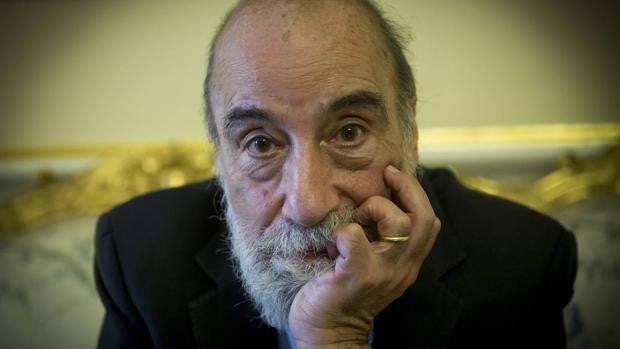 Raúl Zurita: «Me siento un militante de la causa del paraíso, con mis poemas soy eso»