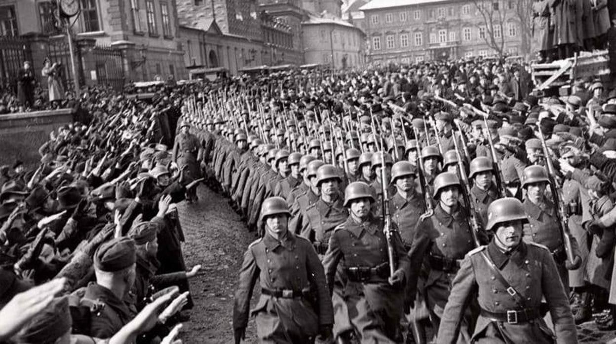 Tropas alemanas en Praga