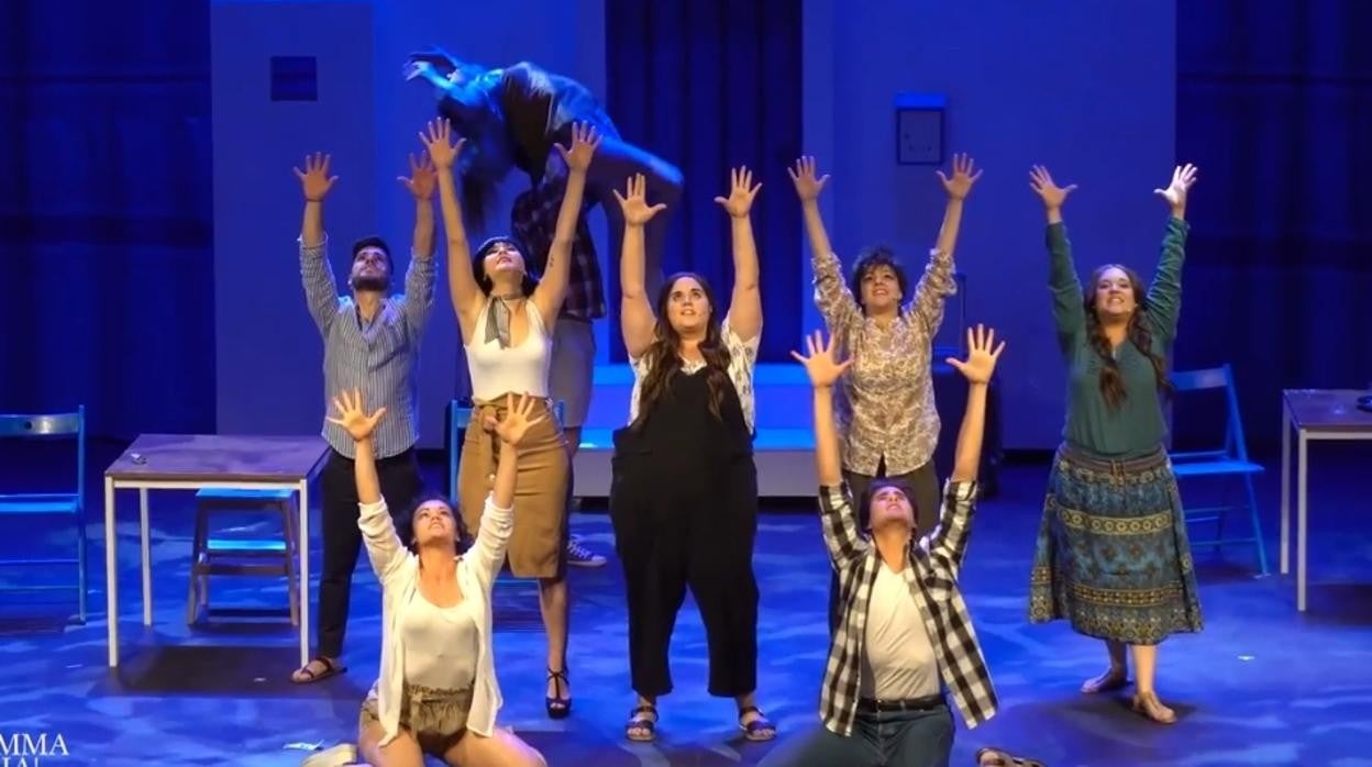 Un momento de la representación de la comedia musical 'Mamma mía'