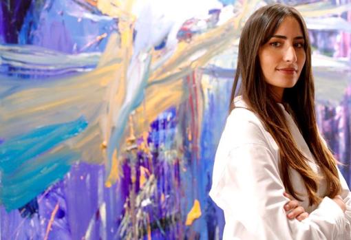 La artista cubana Rachel Valdés, ayer en ARCO con una de sus obras