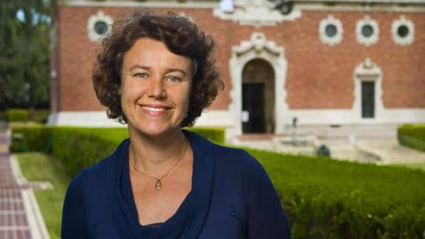 La profesora Barbara Fuchs, premio Ñ a la difusión internacional del español