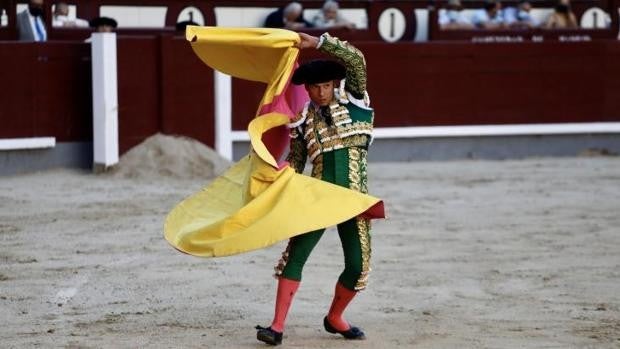 Antonio Ferrera, solo con seis toros de Adolfo en la Feria de Otoño de Madrid