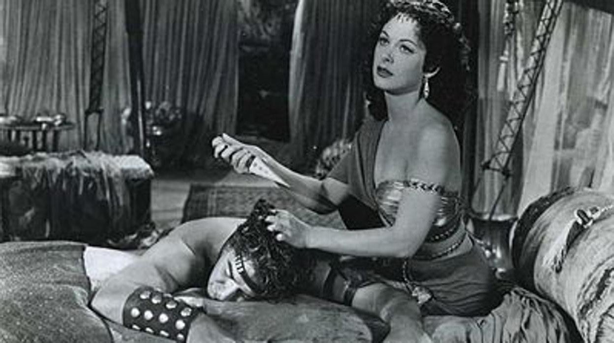 Victor Mature y Hedy Lamarr en una imagen promocional de ‘Sansón y Dalila’