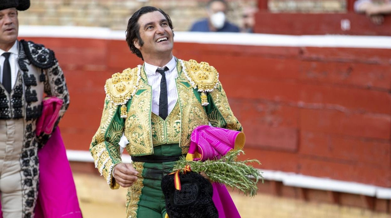 Morante de la Puebla cortó una oreja al primer toro de la corrida de Torrestrella