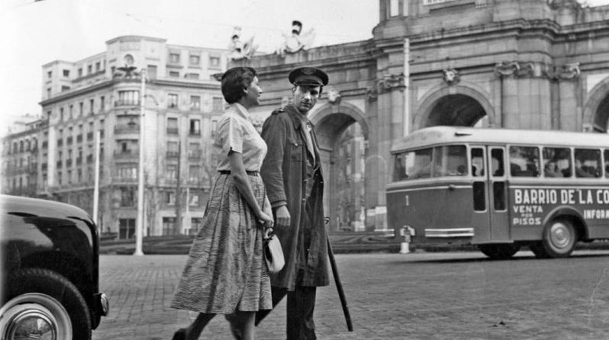 Elvira Quintilla y Fernán-Gómez, en 'El guardián del paraíso'