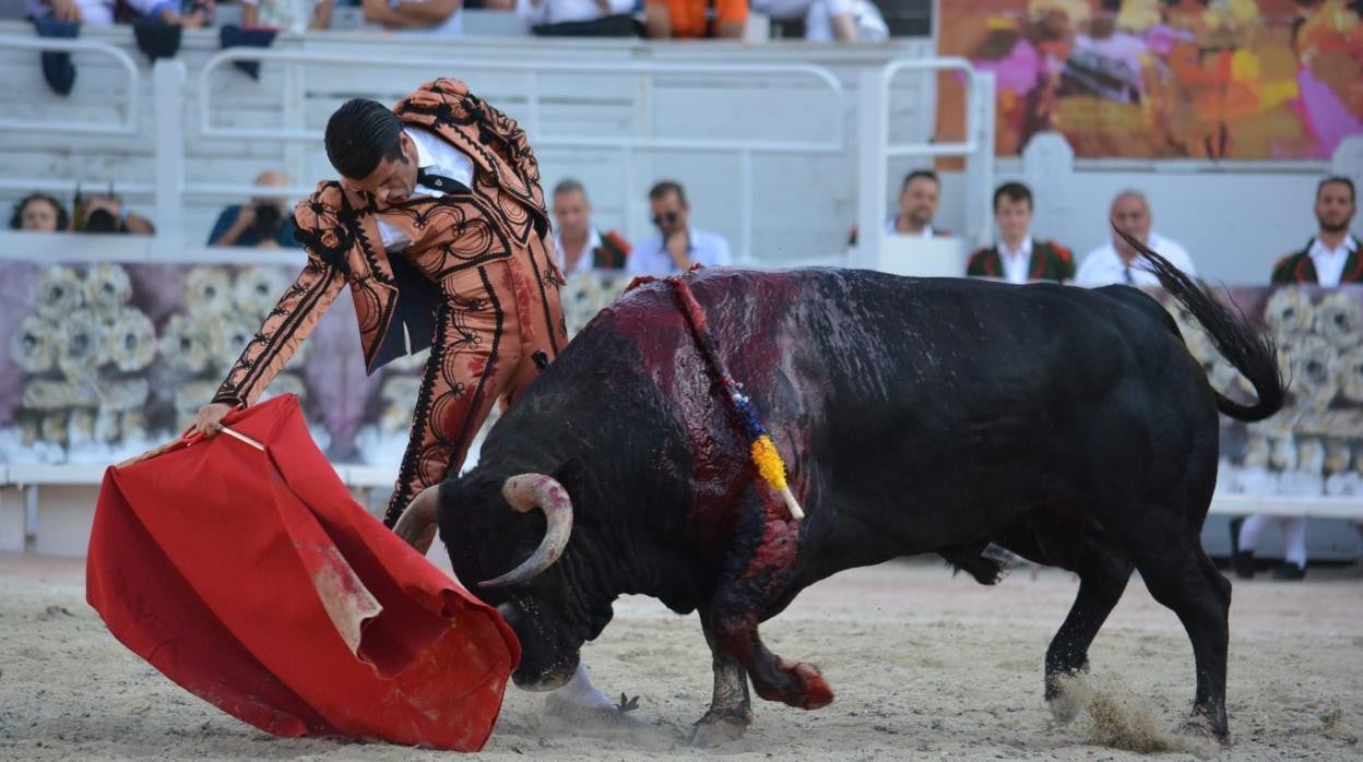 Emilio de Justo, en un derechazo