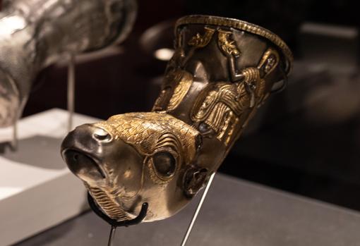 Ritón de Poroina Mare, de la segunda mitad del siglo IV a.C.